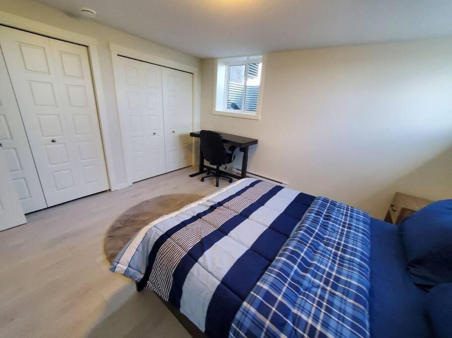 Ferienwohnung Cozy Rockland Park Unit+Parking YYC Exterior foto