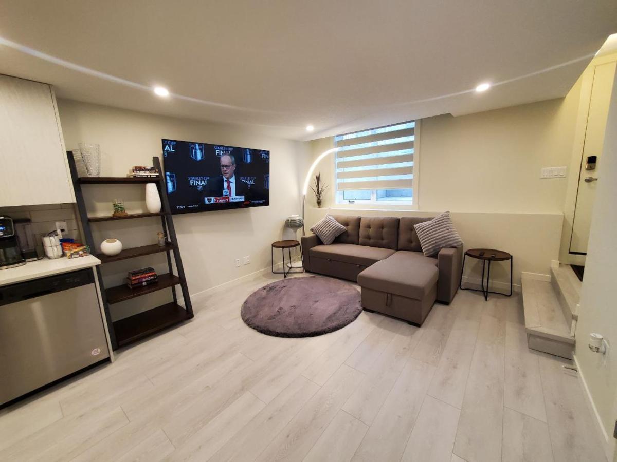Ferienwohnung Cozy Rockland Park Unit+Parking YYC Exterior foto